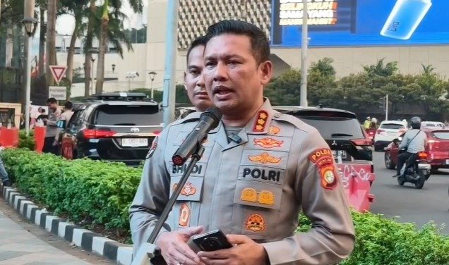 Saat Jakarta Riuh, Budi Hermanto Tetap Berdiri di Depan